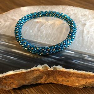 LILY & LAURA Slip On Beaded Bracelet